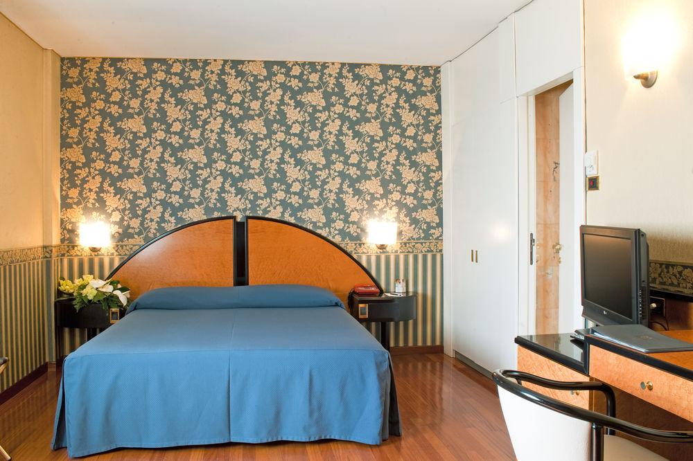 Hotel Giberti & Spa Верона Екстериор снимка